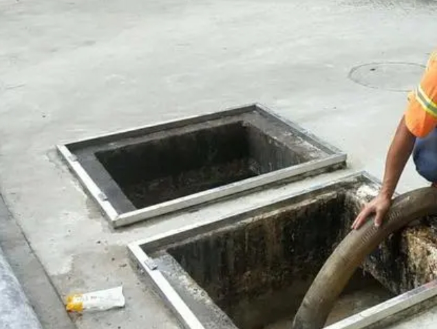曲江化粪池清理